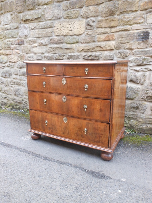 Queen Anne Period Walnut Chest of Drawers